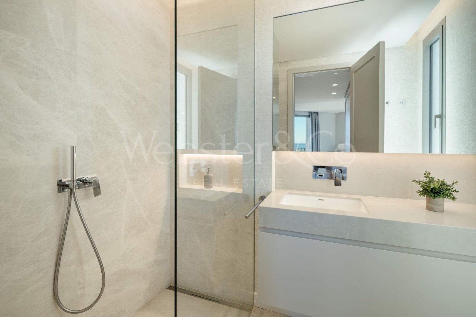 Villa Aguila - Luxury Home in Monte Halcones