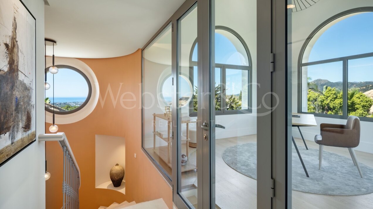 Villa Aguila - Luxury Home in Monte Halcones