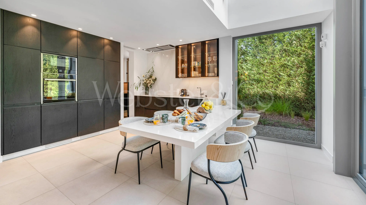 Villa Quinn - Luxury Home in El Paraiso