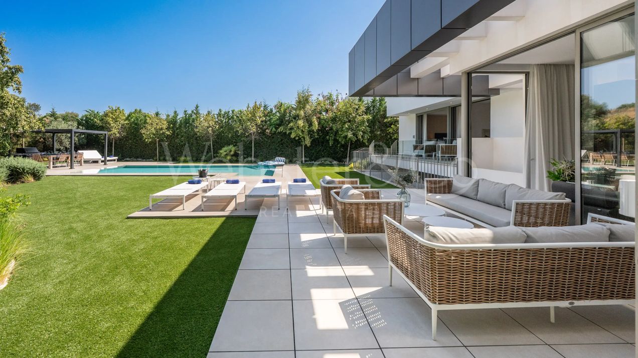 Villa Quinn - Luxury Home in El Paraiso