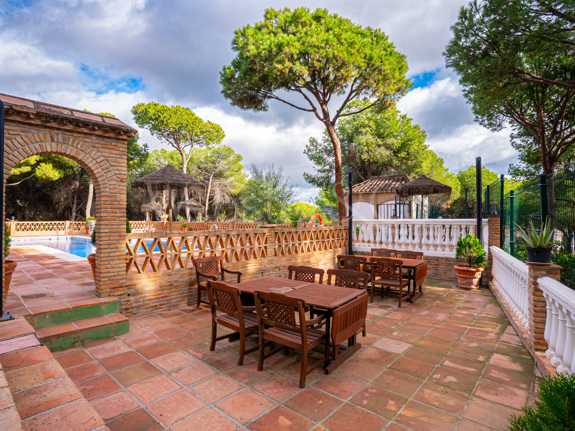 Apartment Pinehaven – Estilo en Nueva Andalucía