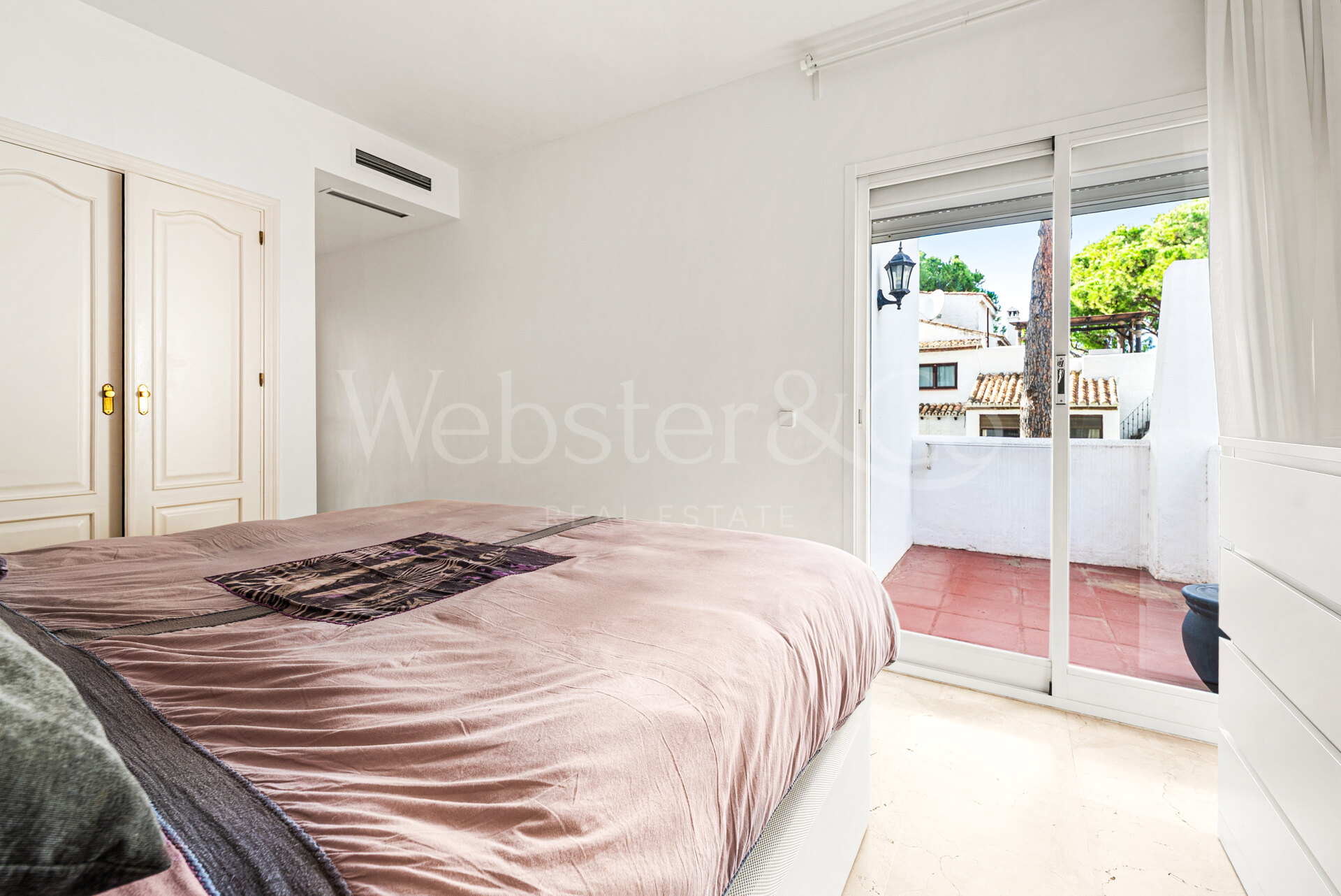 Apartment Pinehaven – Estilo en Nueva Andalucía