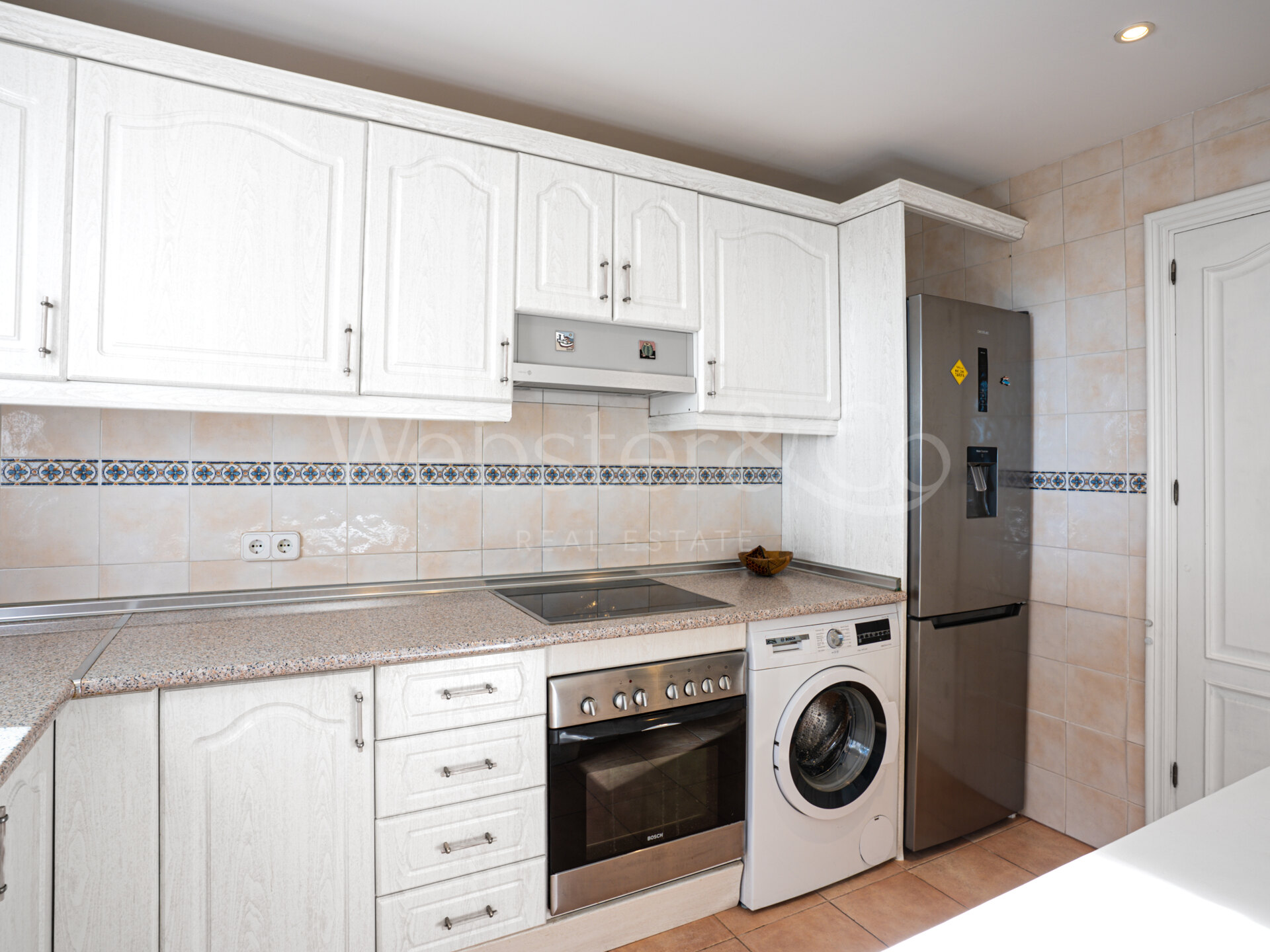 Apartment Pinehaven – Estilo en Nueva Andalucía