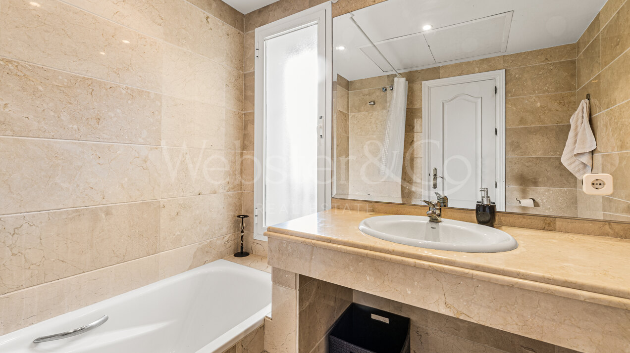 Apartment Pinehaven - Style in Nueva Andalucia