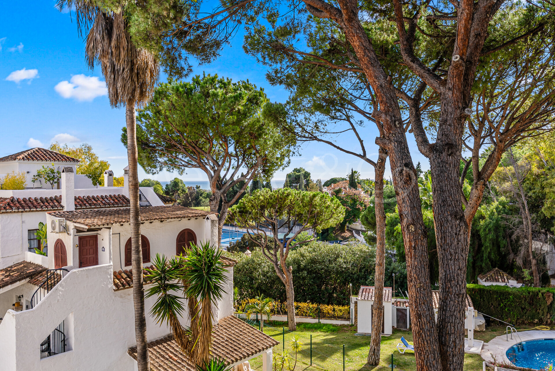 Apartment Pinehaven – Estilo en Nueva Andalucía