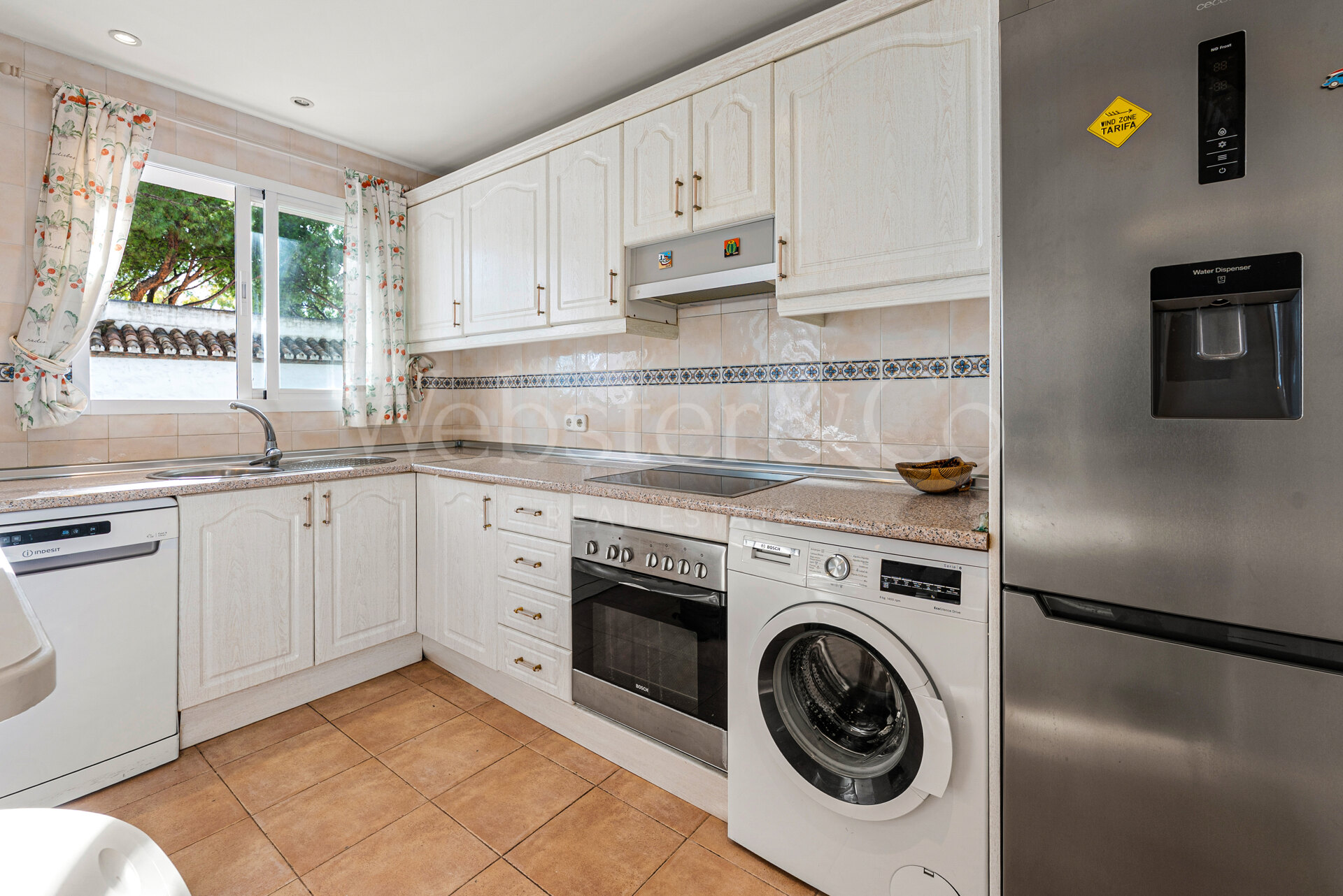 Apartment Pinehaven – Estilo en Nueva Andalucía