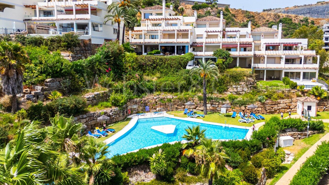 Apartment Gales - Renovated Flat in Nueva Andalucia