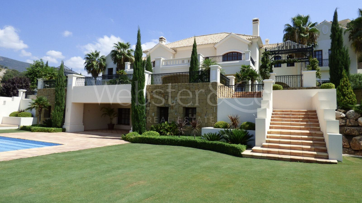 Villa Grand - Opulent Home in La Zagaleta