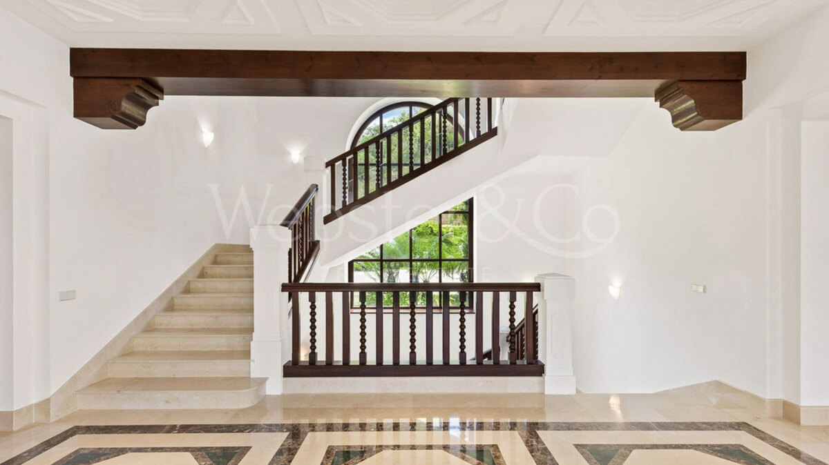 Villa Grand - Opulent Home in La Zagaleta