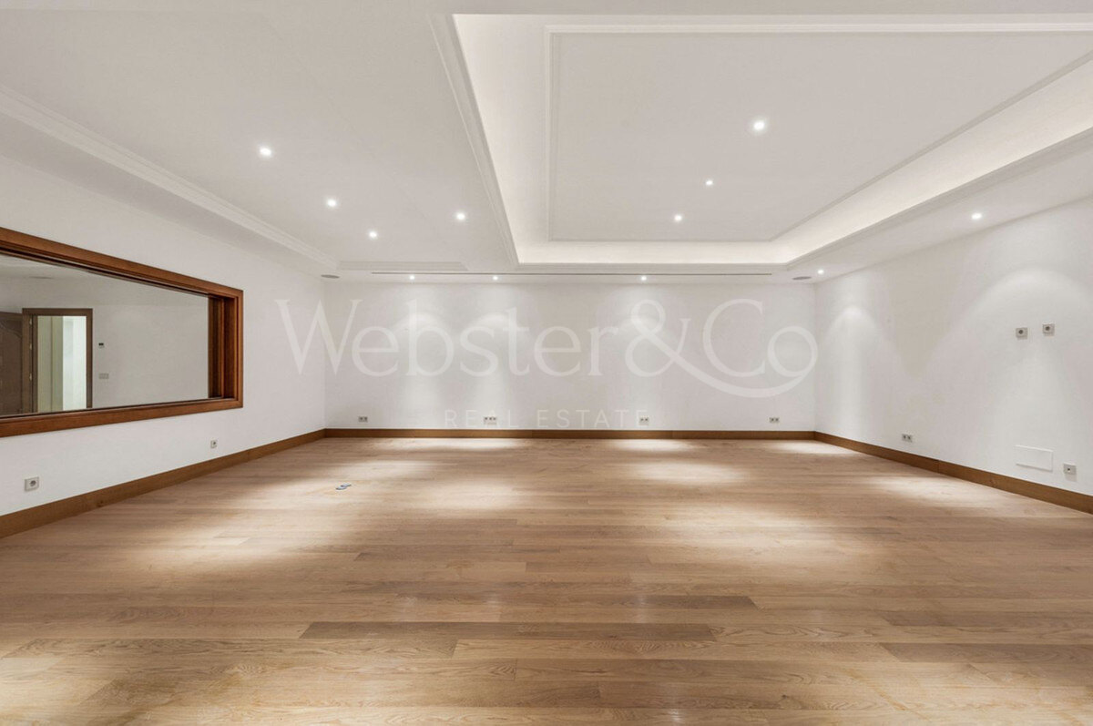 Villa Grand - Opulent Home in La Zagaleta