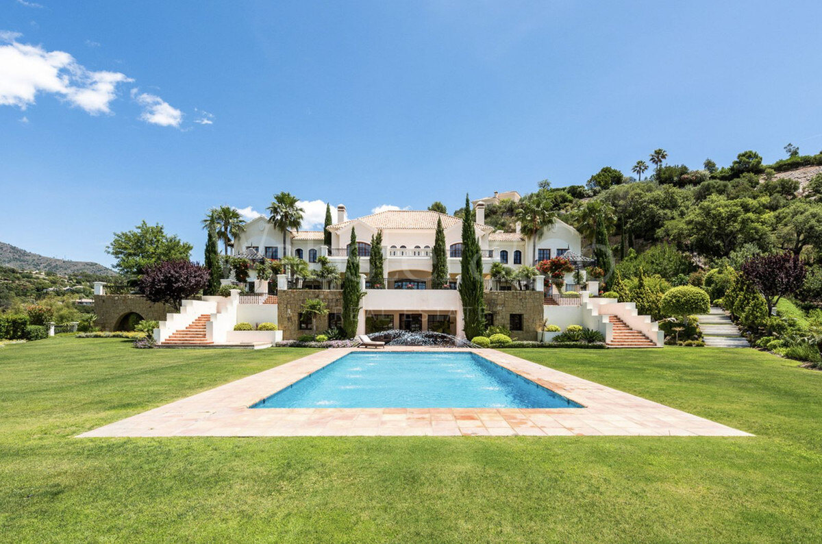 Villa Grand - Opulent Home in La Zagaleta