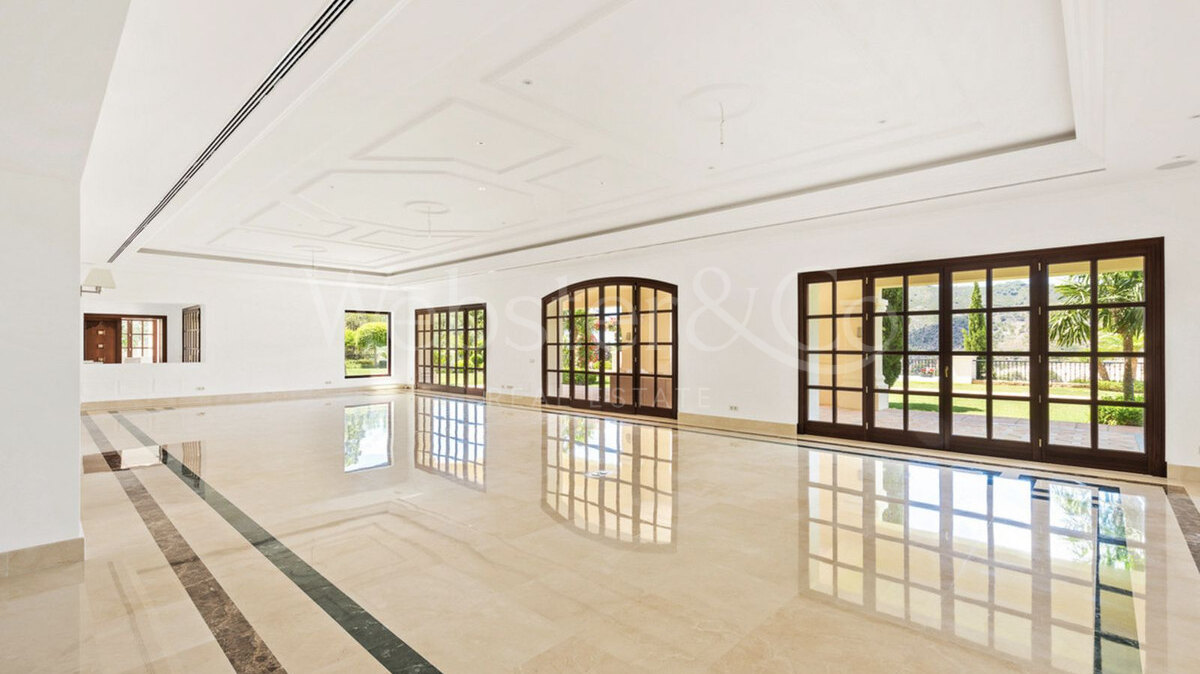 Villa Grand - Opulent Home in La Zagaleta