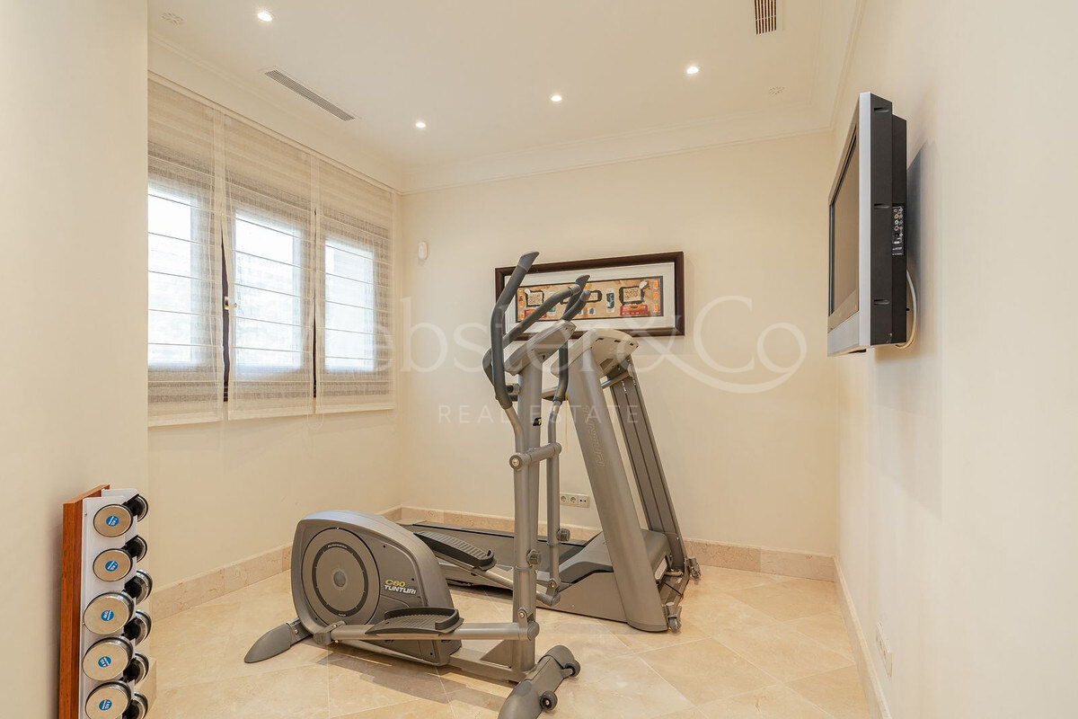 Villa Isla - Frontline Golf in La Zagaleta