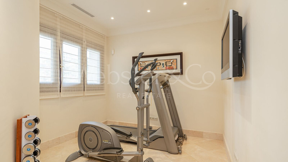 Villa Isla - Frontline Golf in La Zagaleta