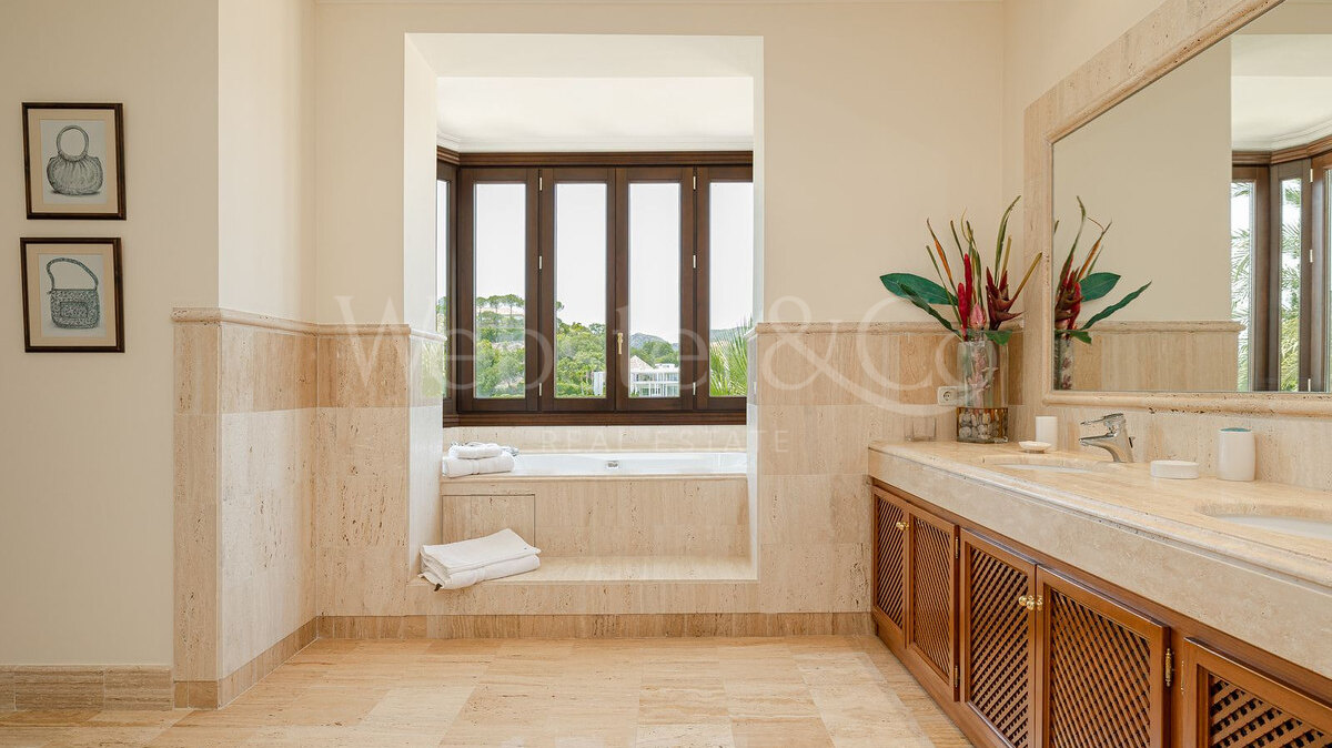 Villa Isla - Frontline Golf in La Zagaleta