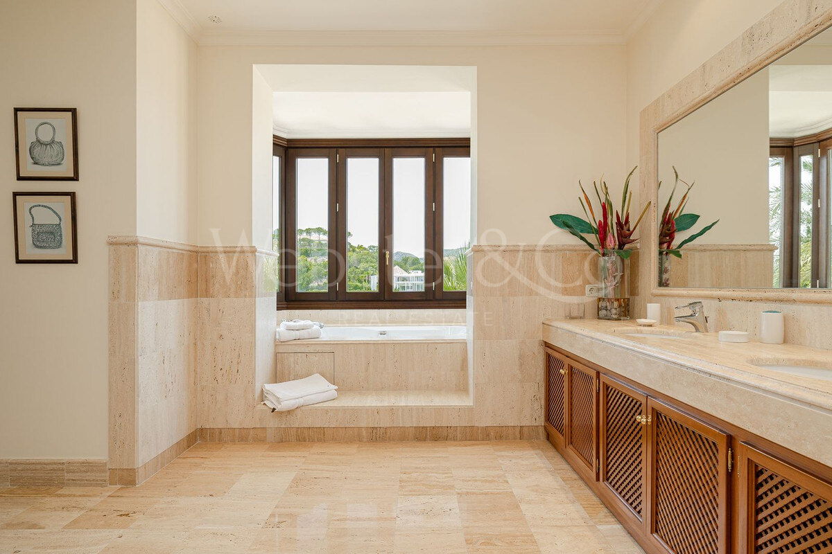 Villa Isla - Frontline Golf in La Zagaleta