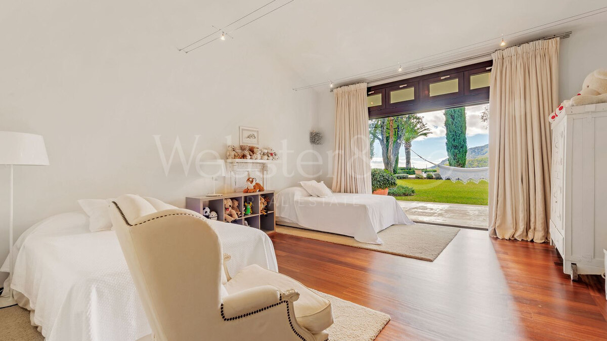 Villa Majestic - Traditional Estate in La Zagaleta