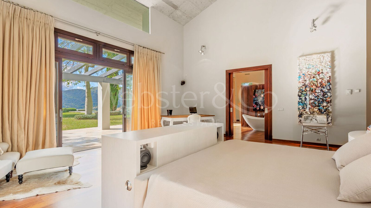 Villa Majestic - Traditional Estate in La Zagaleta