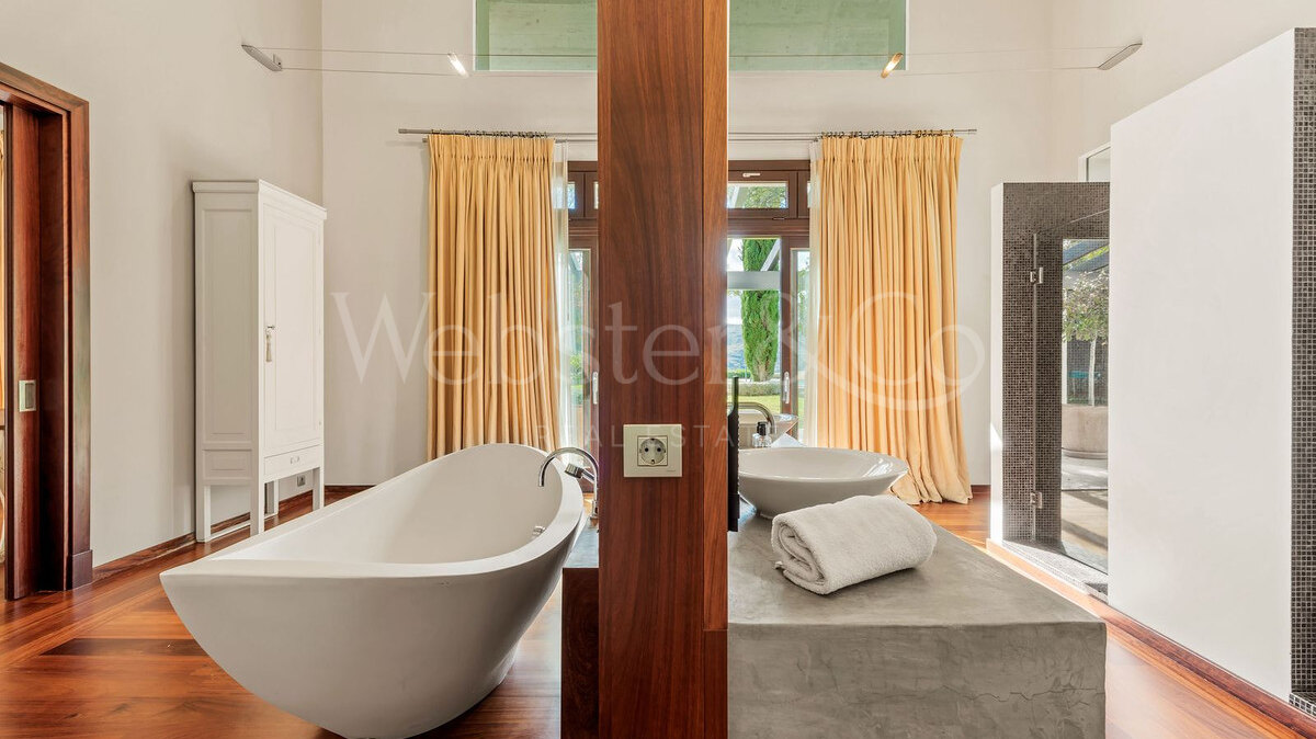 Villa Majestic - Traditional Estate in La Zagaleta