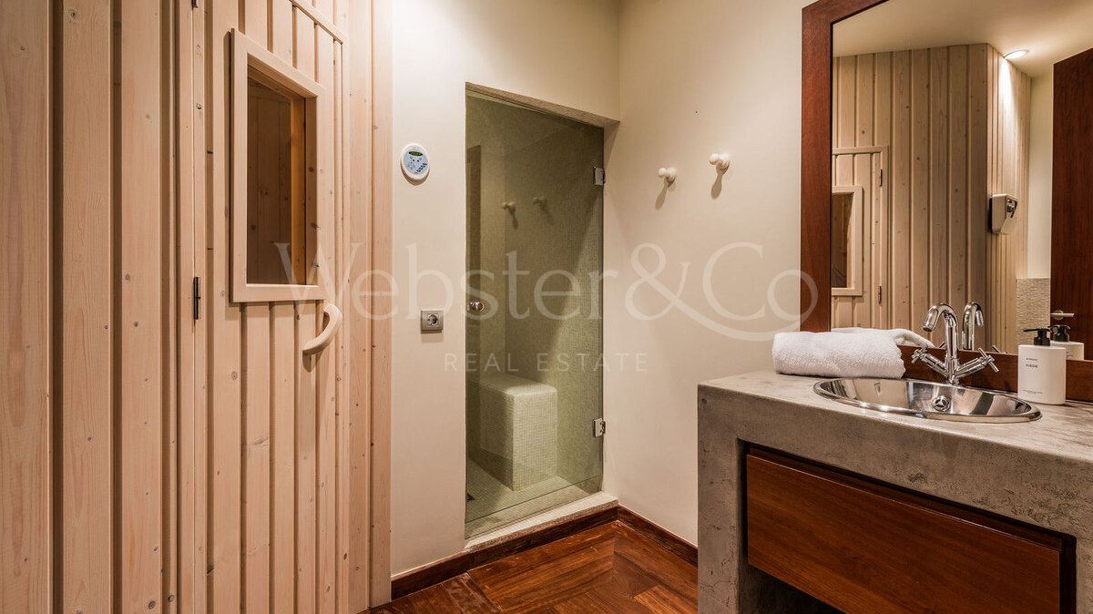 Villa Majestic - Traditional Estate in La Zagaleta