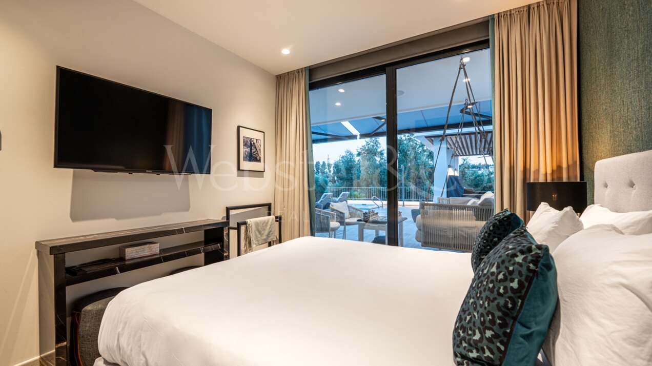 Villa Bond - Utmost Luxury in Nueva Andalucía