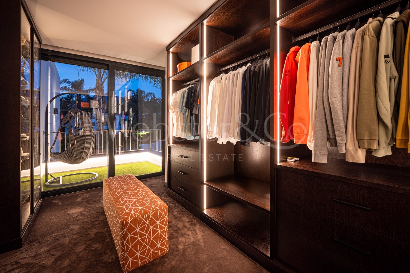 Villa Bond - Utmost Luxury in Nueva Andalucía