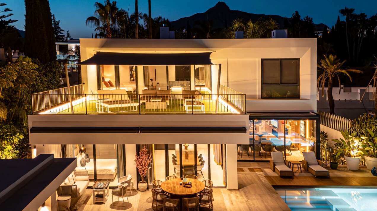 Villa Bond - Utmost Luxury in Nueva Andalucía