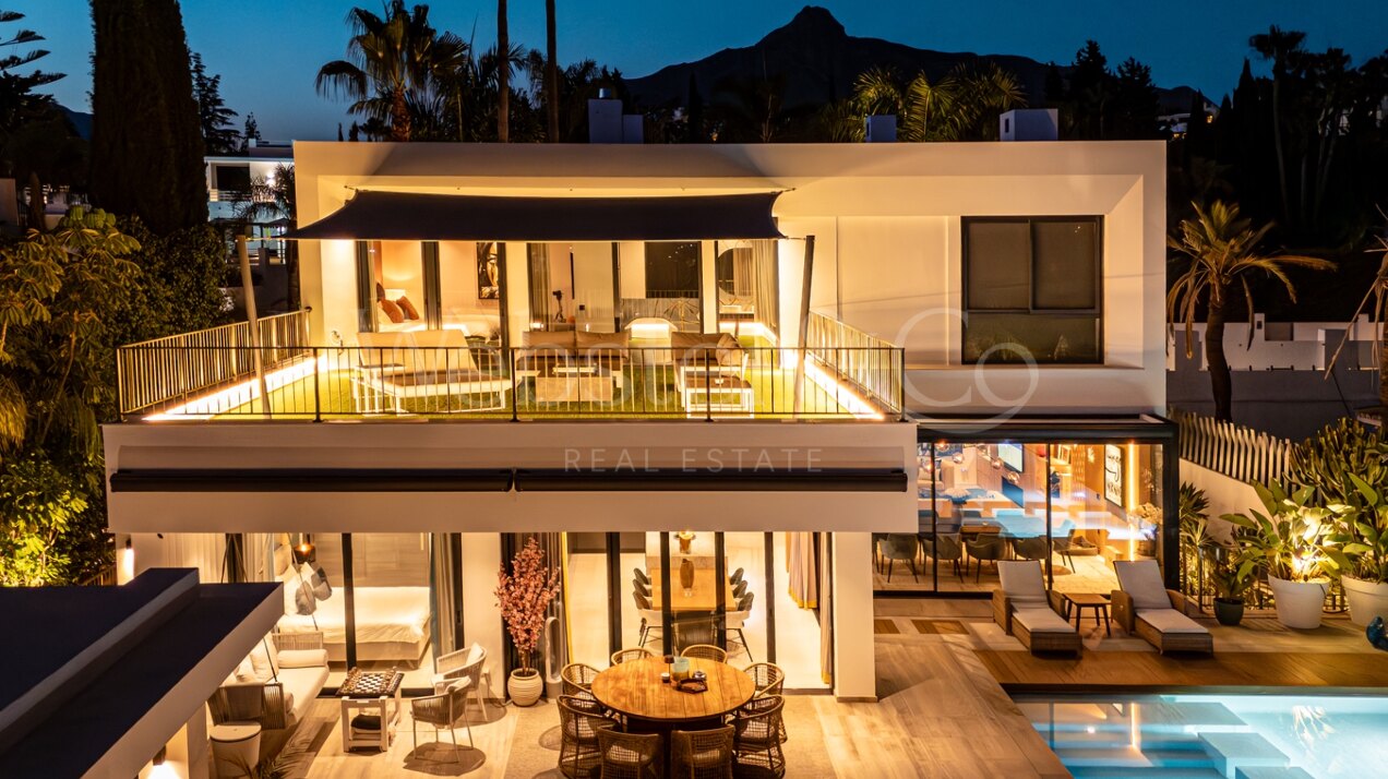 Villa Bond - Utmost Luxury in Nueva Andalucía