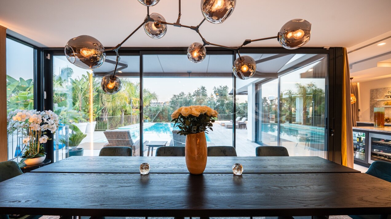 Villa Bond - Utmost Luxury in Nueva Andalucía