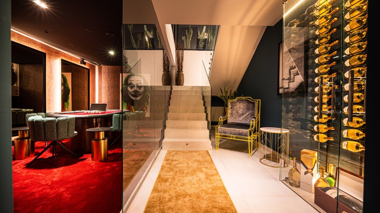 Villa Bond - Utmost Luxury in Nueva Andalucía