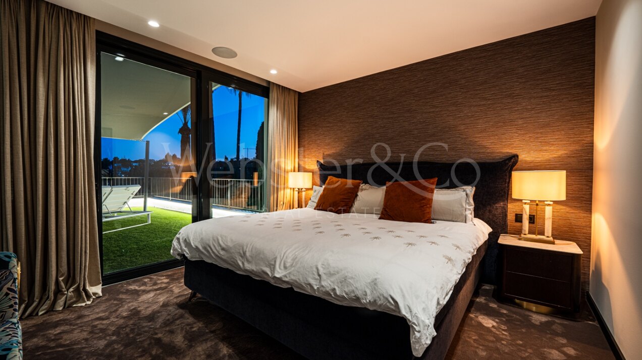 Villa Bond - Utmost Luxury in Nueva Andalucía
