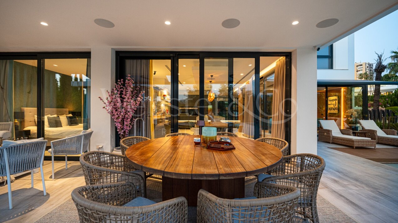 Villa Bond - Utmost Luxury in Nueva Andalucía