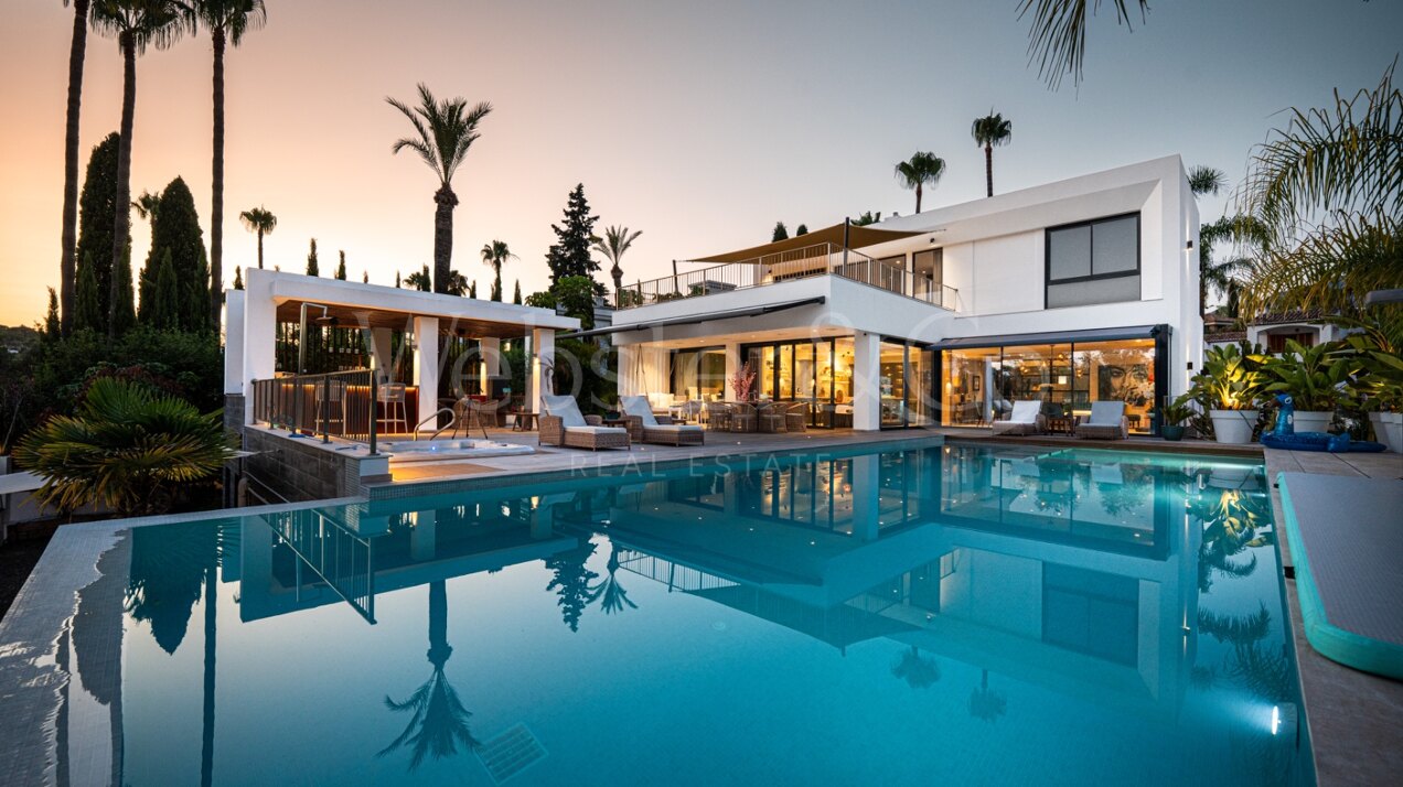 Villa Bond - Utmost Luxury in Nueva Andalucía