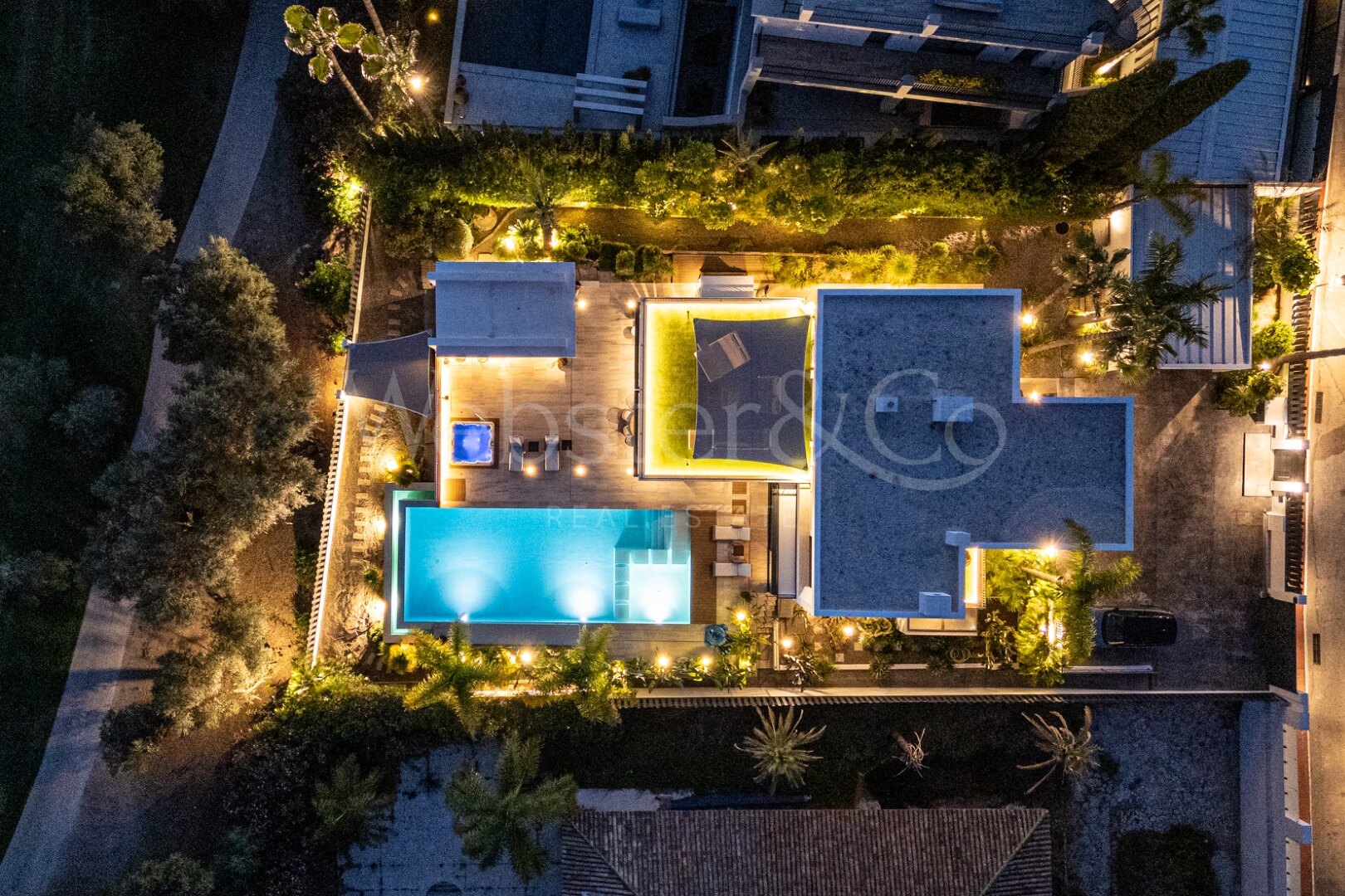 Villa Bond - Utmost Luxury in Nueva Andalucía