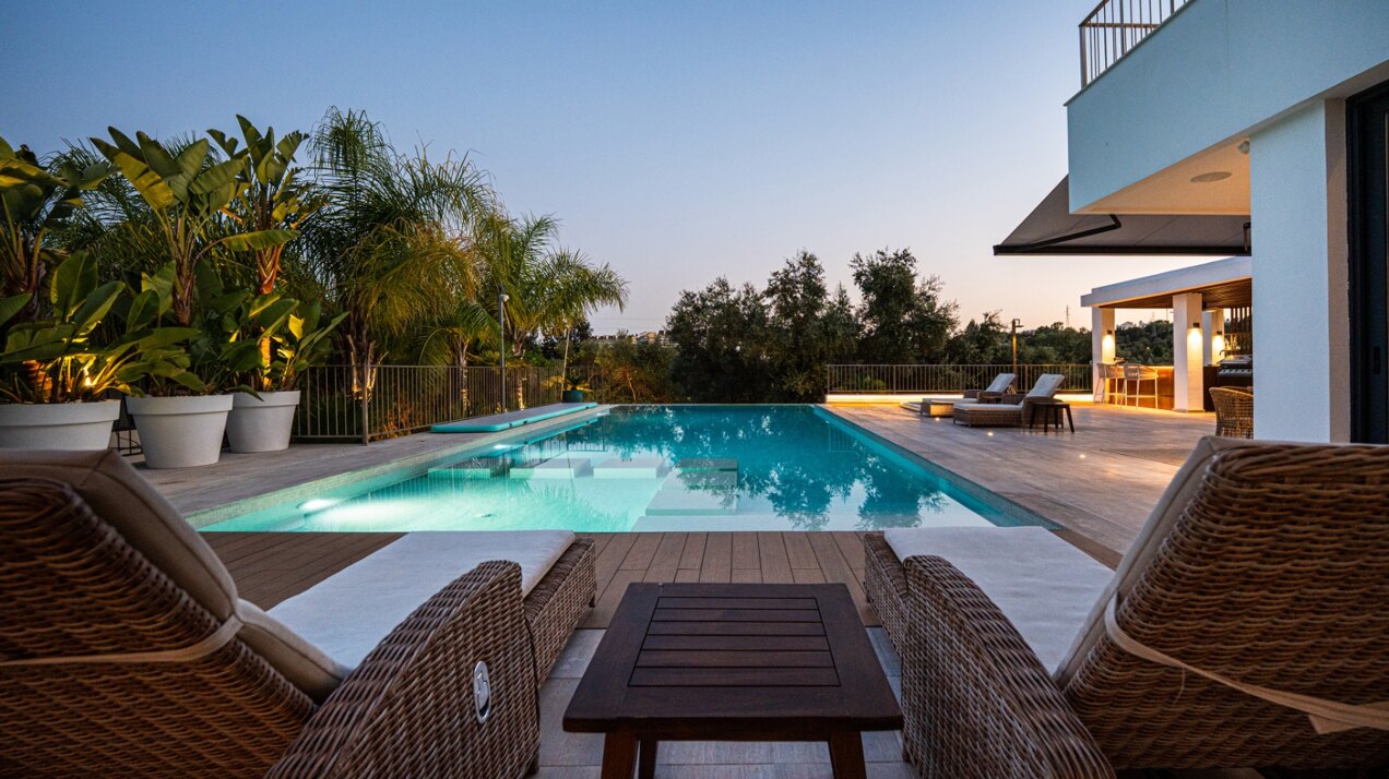 Villa Bond - Utmost Luxury in Nueva Andalucía