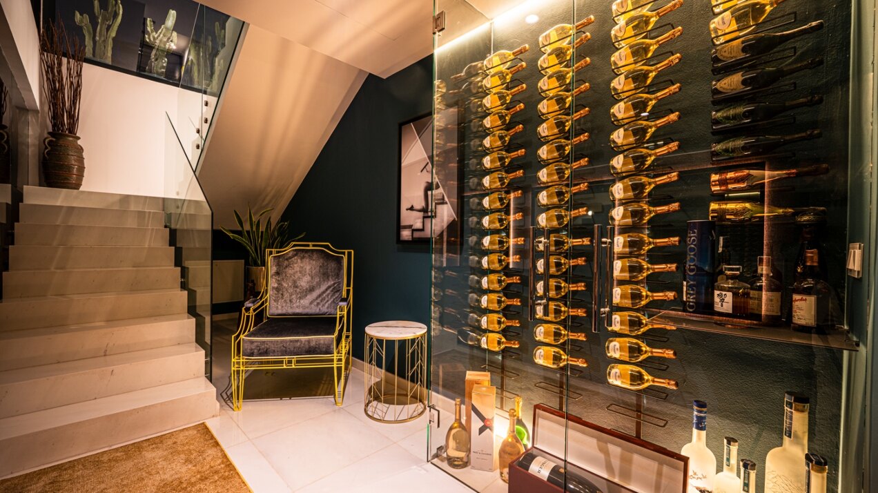 Villa Bond - Utmost Luxury in Nueva Andalucía