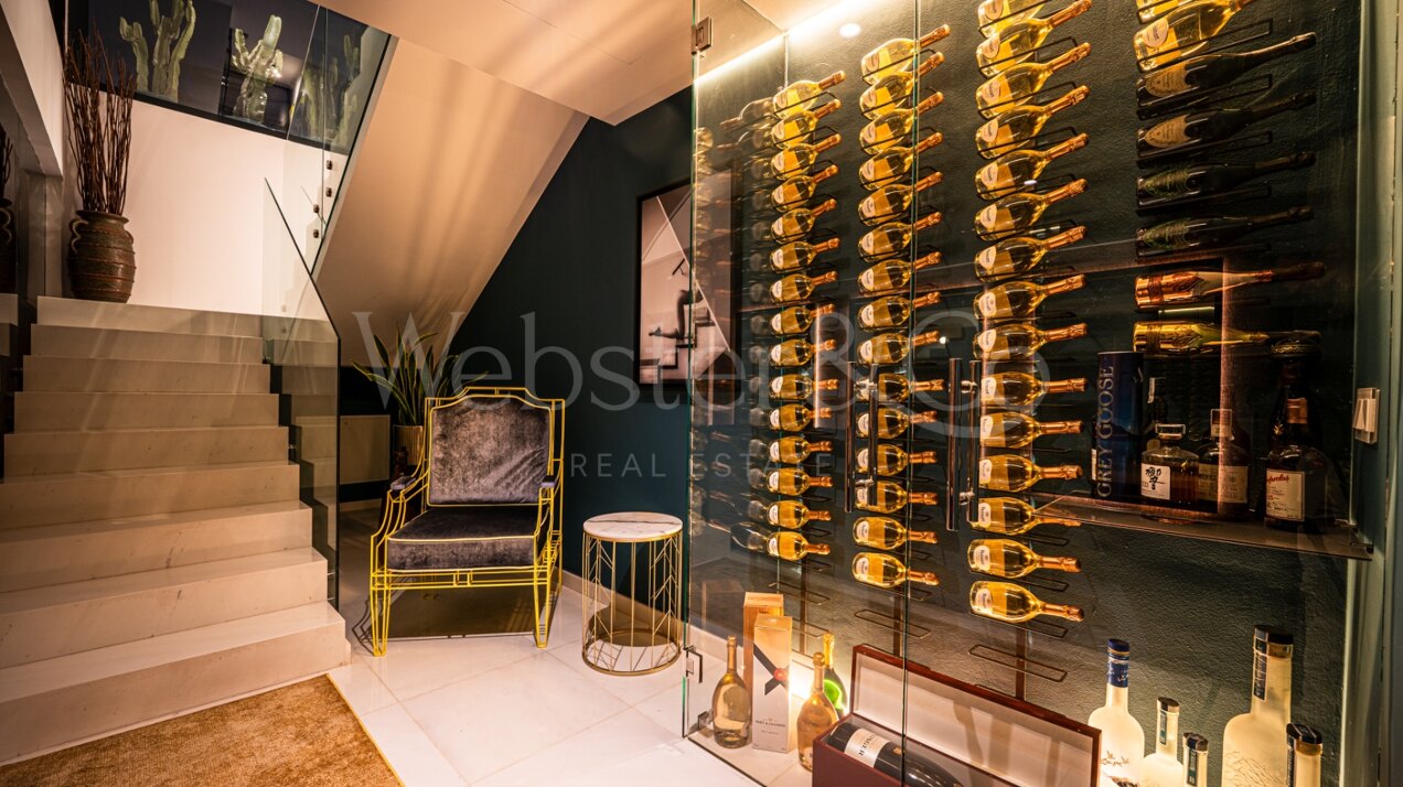 Villa Bond - Utmost Luxury in Nueva Andalucía