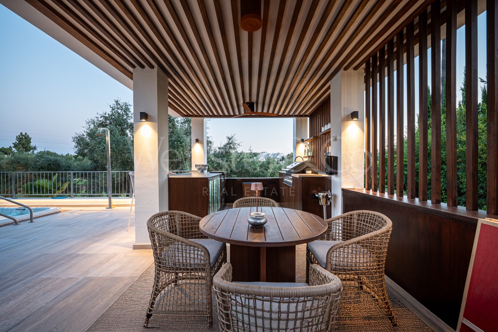 Villa Bond - Utmost Luxury in Nueva Andalucía