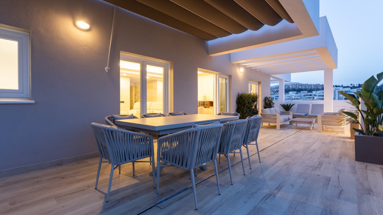 Refined coastal living at its finest in this penthouse