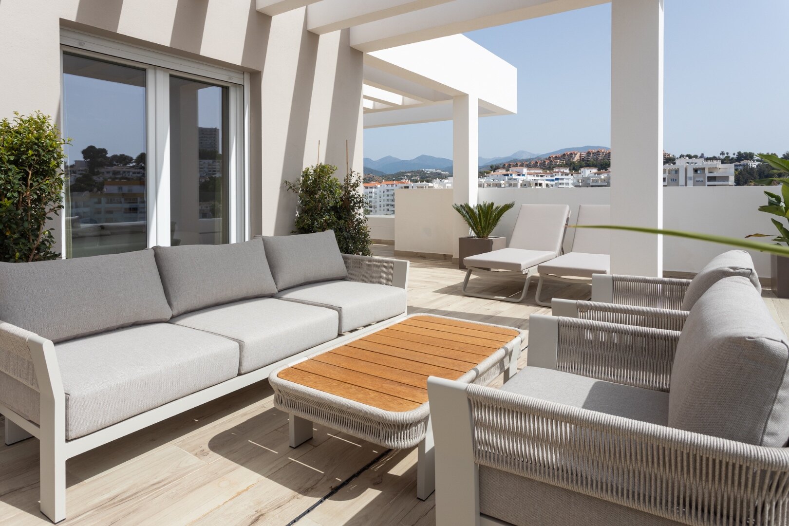 Refined coastal living at its finest in this penthouse