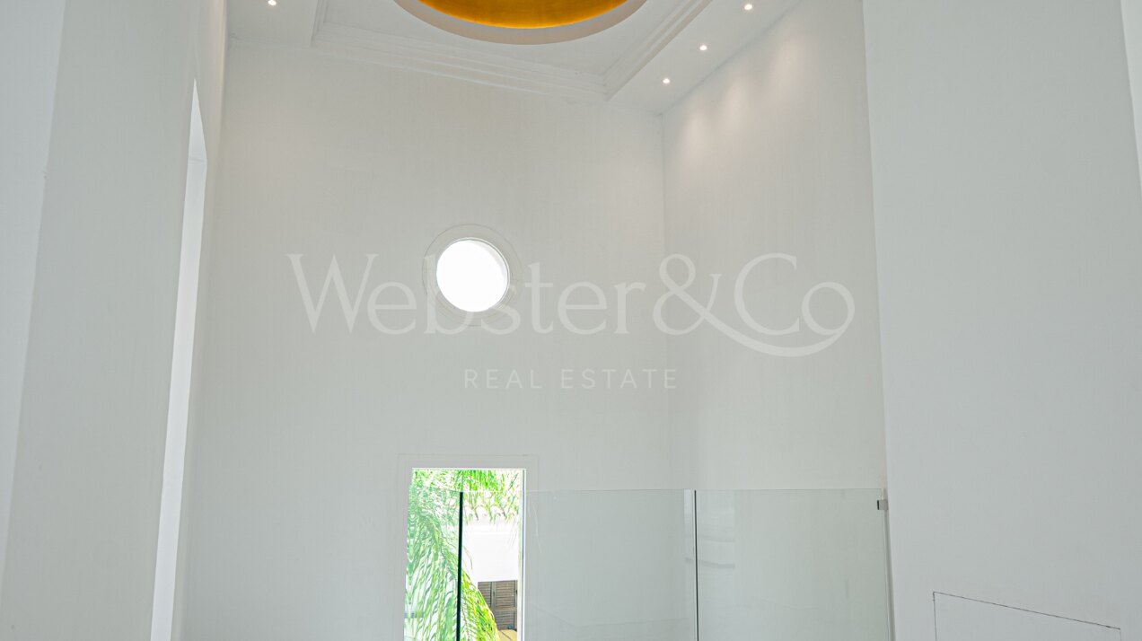 Villa Roma - Classical Elegance in Los Monteros