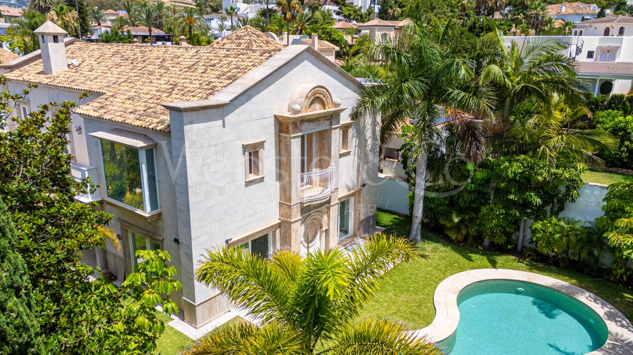 Villa Roma - Classical Elegance in Los Monteros