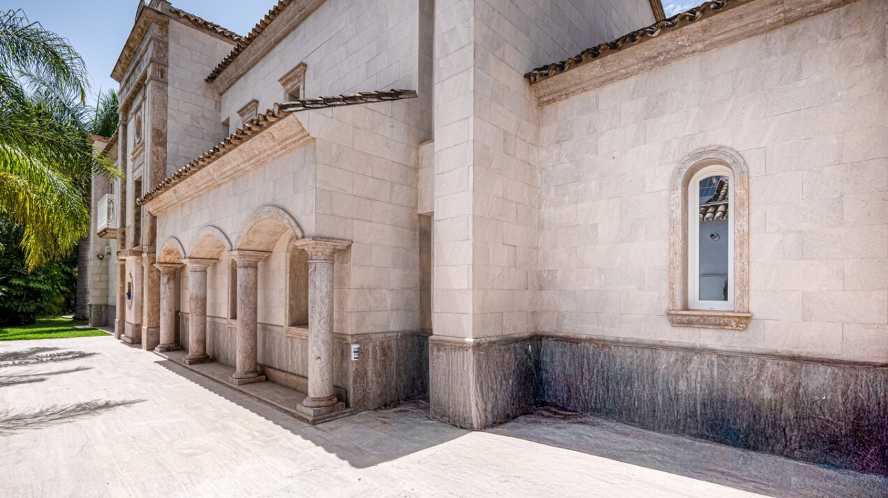 Una obra maestra junto al mar de arte, arquitectura y lujo