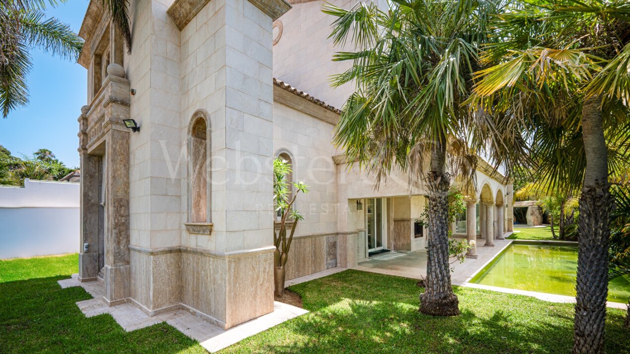 Villa Roma - Classical Elegance in Los Monteros