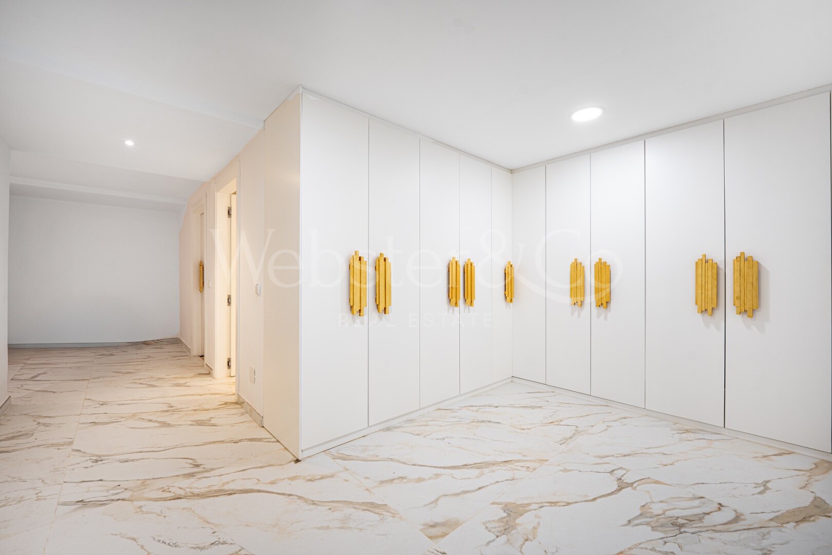 Villa Roma - Classical Elegance in Los Monteros