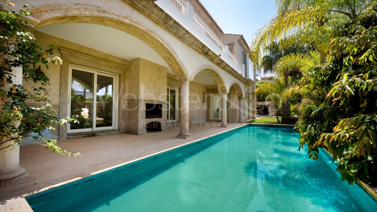 Villa Roma - Classical Elegance in Los Monteros