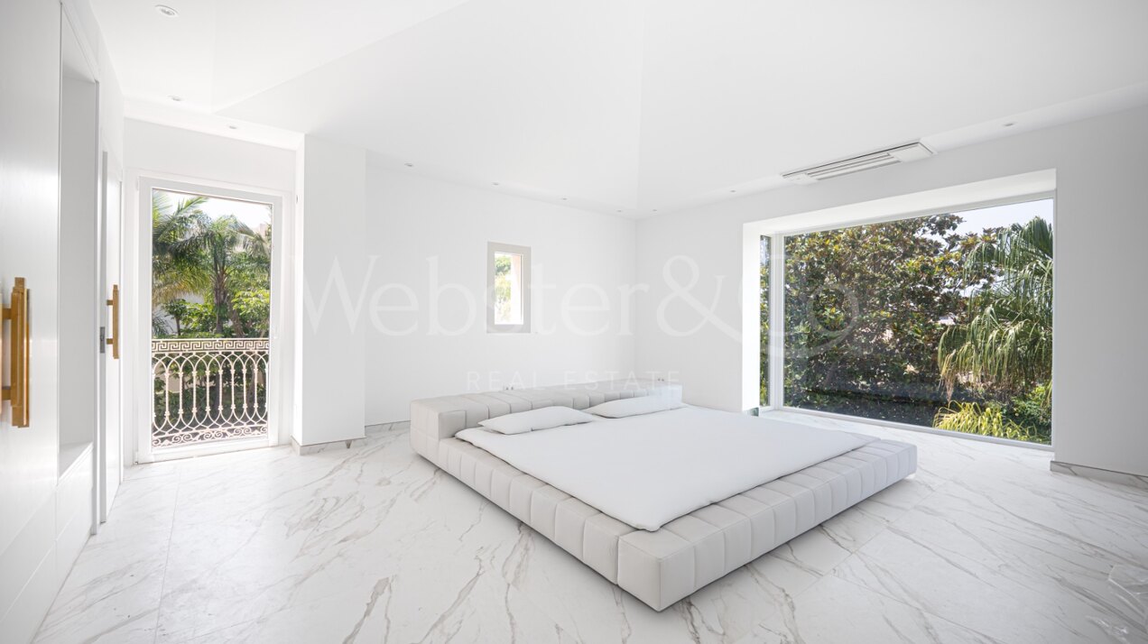 Villa Roma - Classical Elegance in Los Monteros