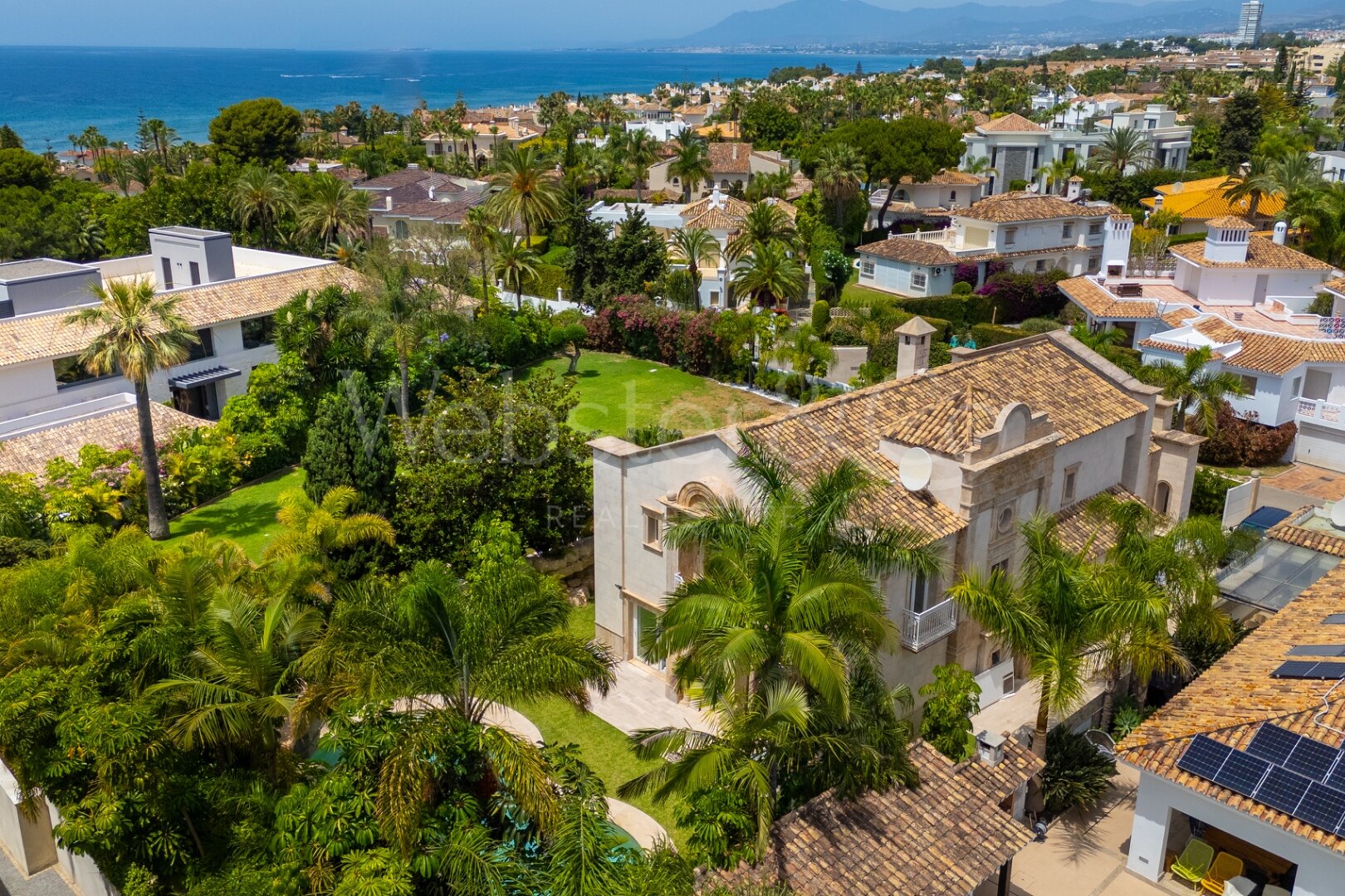 Villa Roma - Classical Elegance in Los Monteros