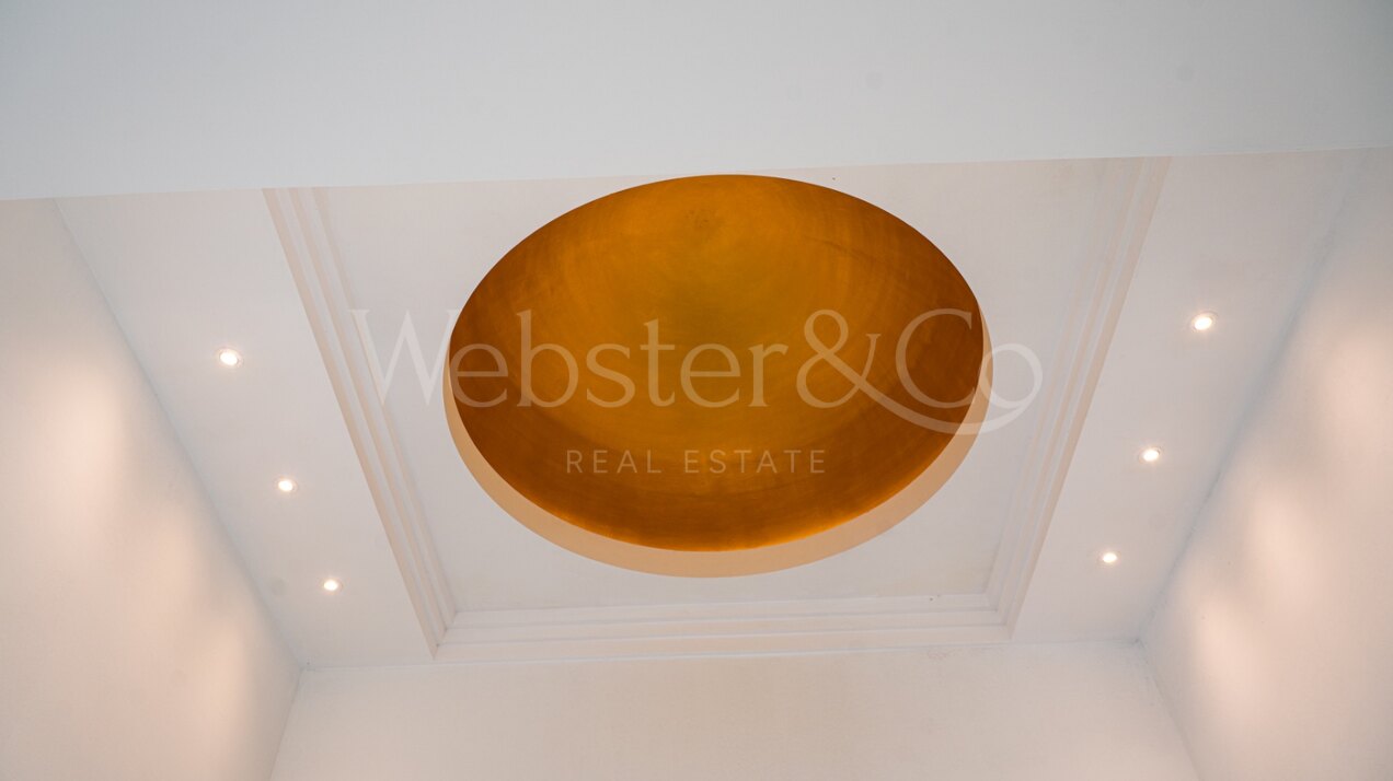 Villa Roma - Classical Elegance in Los Monteros