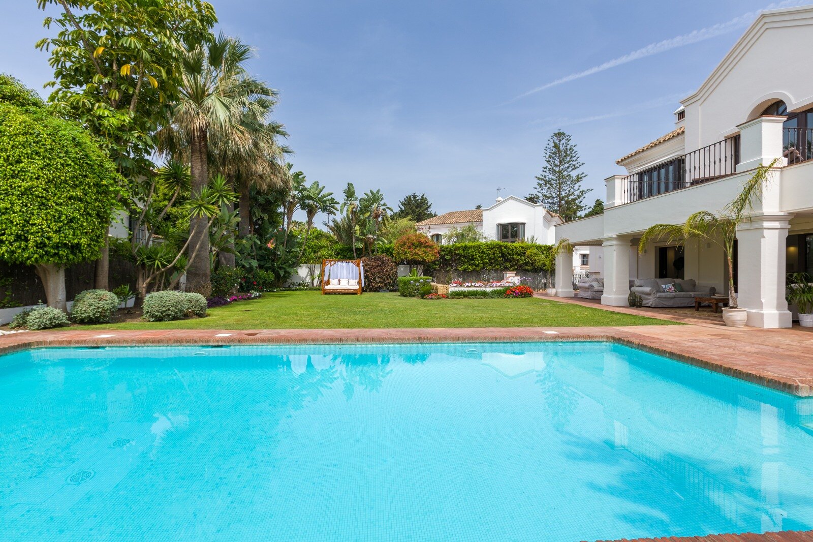 Elegant and refined, this 6 bed villa offers unparalleled luxury together with peace and privacy